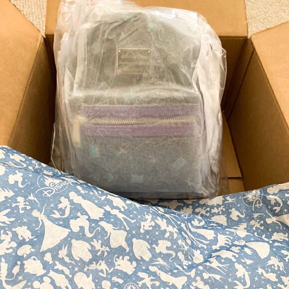 NWT Disney Hocus Pocus Loungefly Mini Backpack - Picture 2 of 5